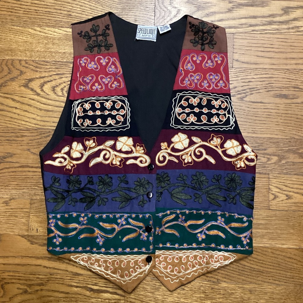 Vintage Embroidered Grannycore vest multi color Size Small